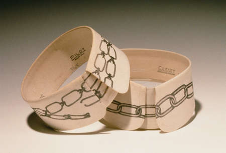 Collars (Chains)
linen collars, graphite