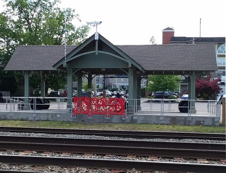 Driving Wheels in train-viewing pavilion
2020
painted carbon steel
4' x 12' x .625"